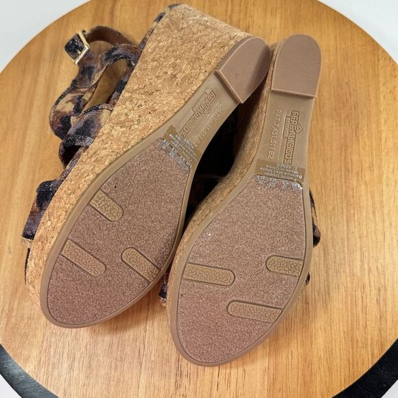 Fergalicious Kenzie Animal Print Boho Cutout Peep Toe Wedge Sandals Brown 8.5 - Picture 11 of 14